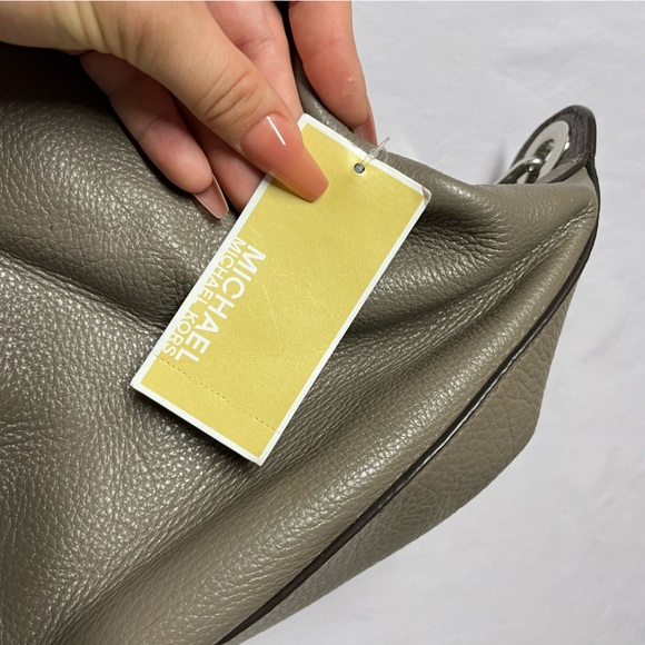 Vintage Y2K Michael Kors Cinder Gray Leather Tote Bag Purse w Silver Hardware - Picture 5 of 10